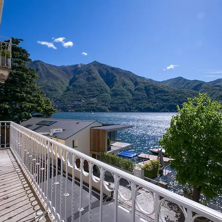 Sleeps 10